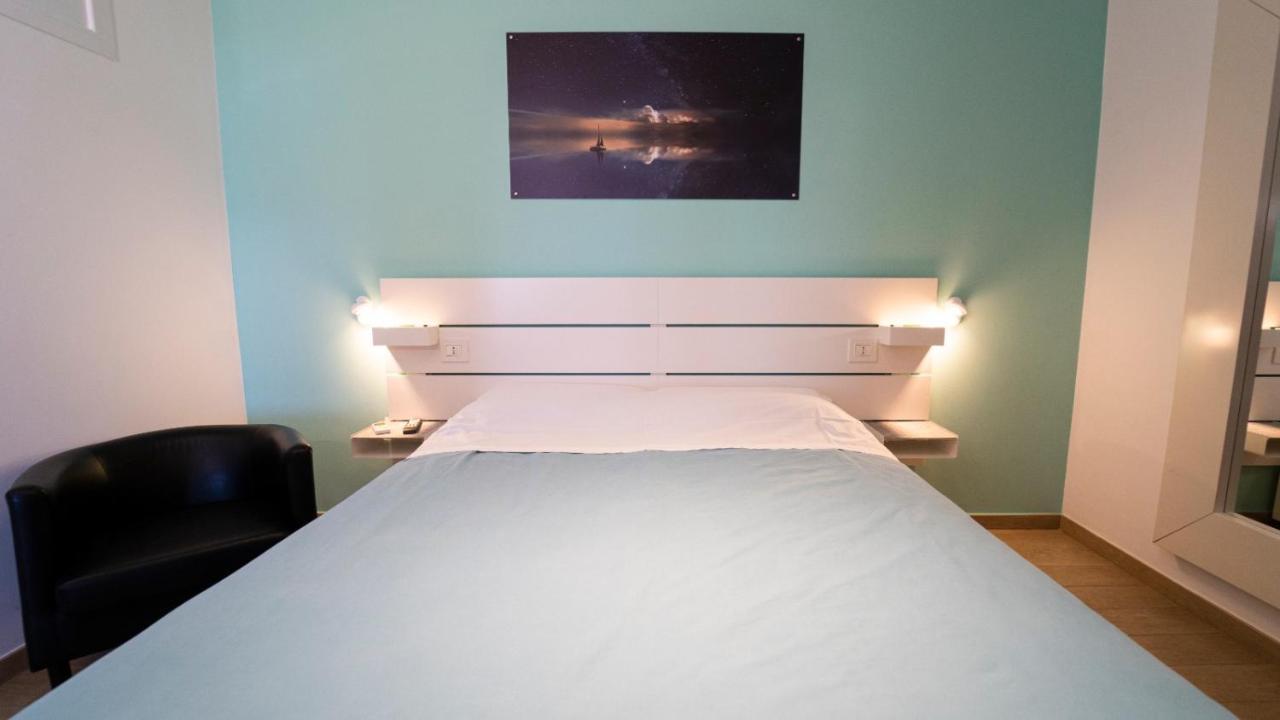 La Palma Del Sol Bed & Breakfast Barletta Ngoại thất bức ảnh